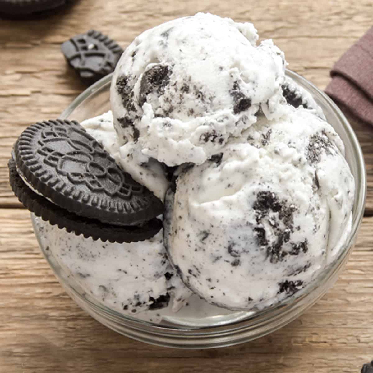 Craft the Ultimate Cookies & Cream Ice Cream with 5 Simple Ingredients